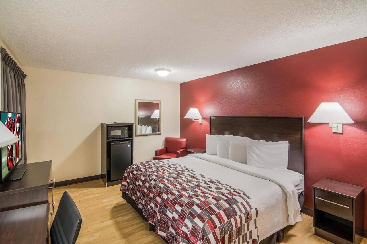 Red Roof Inn & Suites Pensacola East - Milton Bagian luar foto